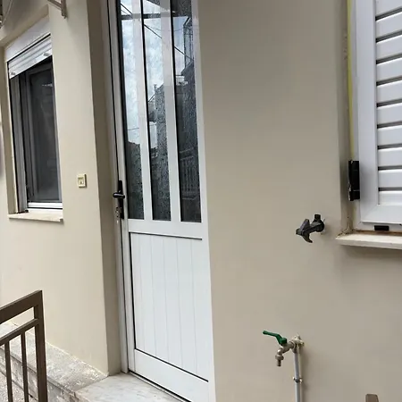 Modern In The Heart Of דירה Lefkáda